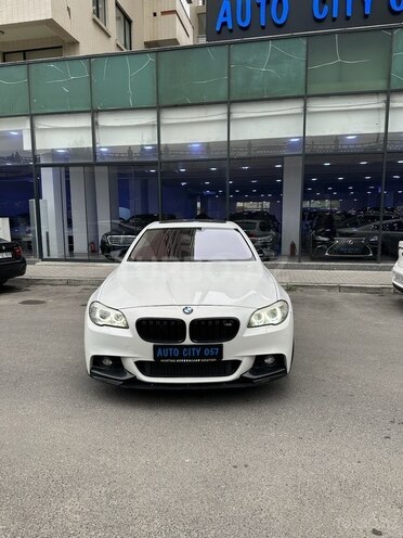 BMW 528 2013, 304,000 km - 2.0 l - Bakı