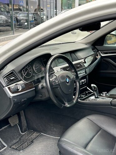 BMW 528 2013, 304,000 km - 2.0 l - Bakı