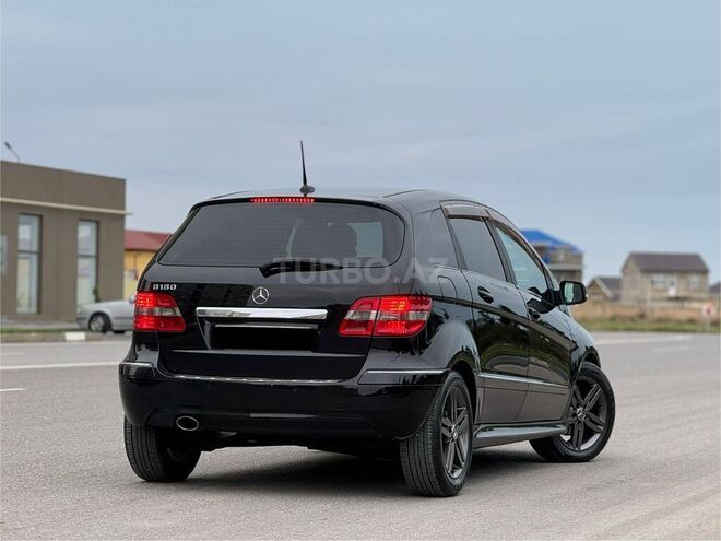 Mercedes B 170 2011, 213,986 km - 1.7 l - Bakı