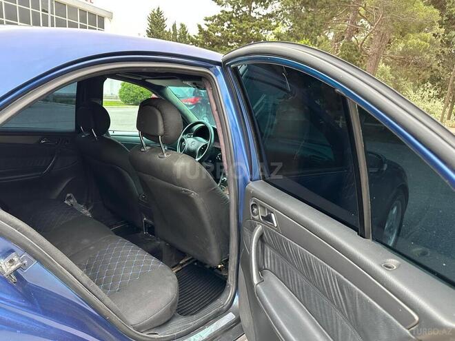 Mercedes C 200 2001, 334,000 km - 2.0 l - Sumqayıt