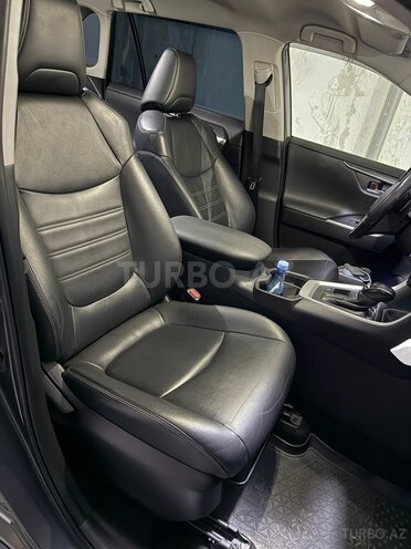 Toyota RAV4 2019, 95,000 km - 2.5 l - Bakı