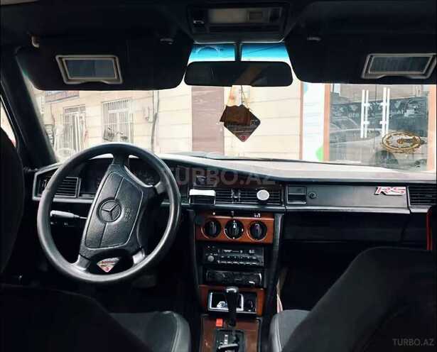 Mercedes 190 1991, 270,000 km - 2.0 l - İmişli