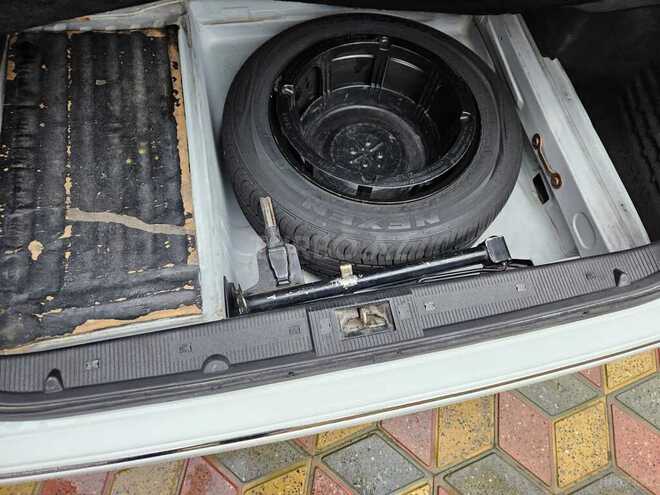 Mercedes E 270 1999, 598,500 km - 2.7 l - Bakı