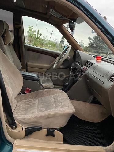Mercedes C 180 1995, 250,000 km - 1.8 l - Bakı