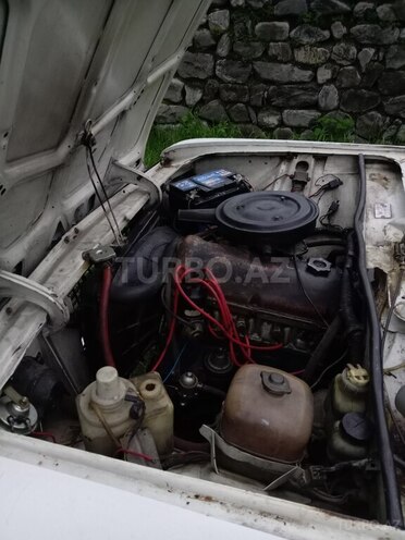 LADA (VAZ) 2106 1988, 85,000 km - 1.3 л - Qax