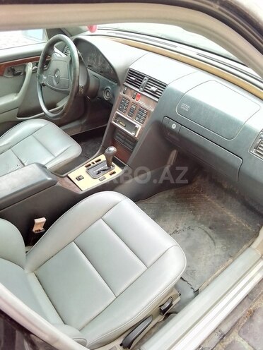 Mercedes C 220 1995, 250,000 km - 2.2 л - Bakı