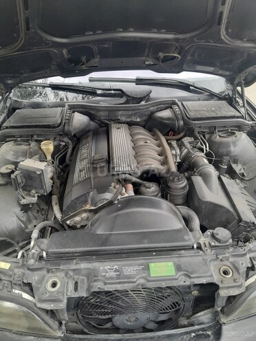 BMW 528 1998, 300,000 km - 2.8 l - Bakı