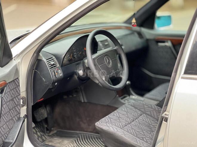 Mercedes C 250 d 1995, 367,000 km - 2.5 l - Sumqayıt
