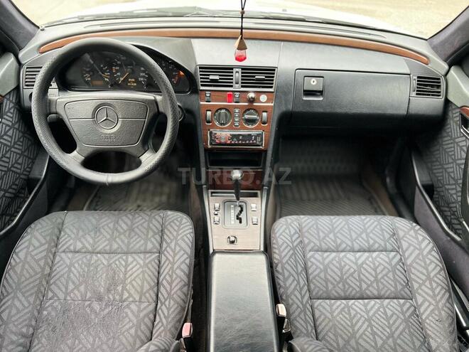 Mercedes C 250 d 1995, 367,000 km - 2.5 l - Sumqayıt