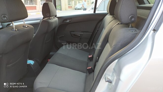 Opel Astra 2005, 175,000 km - 1.4 l - Şamaxı