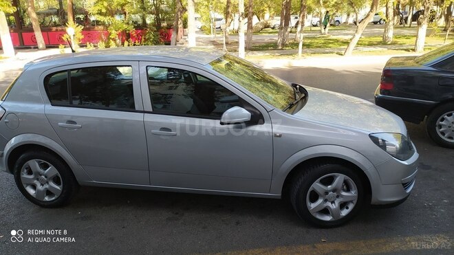 Opel Astra 2005, 175,000 km - 1.4 l - Şamaxı