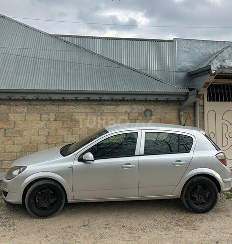 Opel Astra 2005, 175,000 km - 1.4 l - Şamaxı