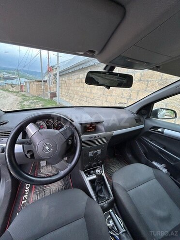 Opel Astra 2005, 175,000 km - 1.4 l - Şamaxı