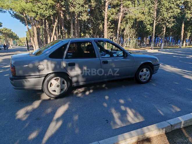 Opel Vectra 1994, 386,000 km - 1.7 l - Sumqayıt