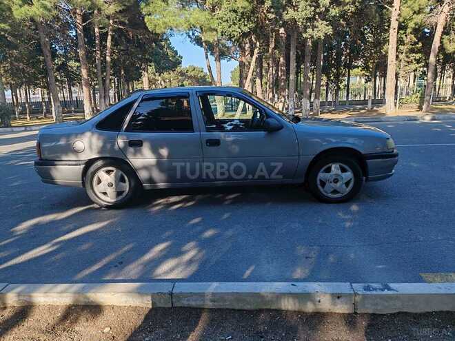 Opel Vectra 1994, 386,000 km - 1.7 l - Sumqayıt
