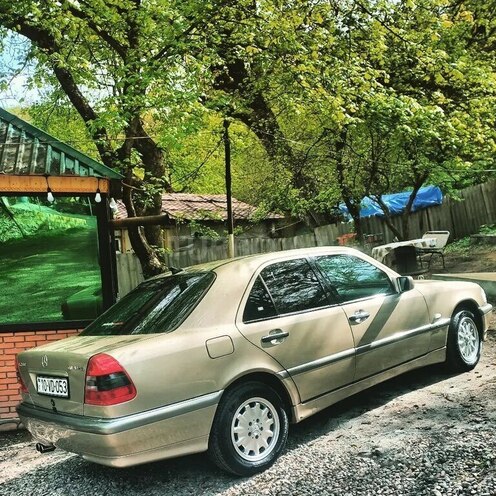 Mercedes C 200 2000, 430,000 km - 2.0 l - Gəncə