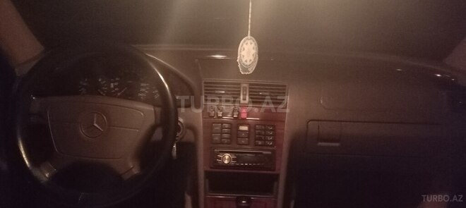 Mercedes C 220 1995, 375,000 km - 2.2 l - Masallı