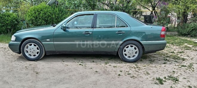 Mercedes C 220 1995, 375,000 km - 2.2 l - Masallı