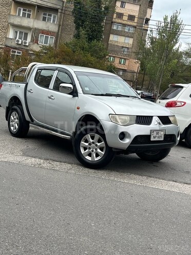 Mitsubishi L200 2009, 263,480 km - 2.5 l - Bakı