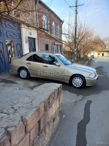 Mercedes C 200 2000, 430,000 km - 2.0 l - Gəncə