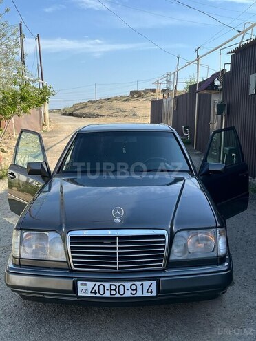 Mercedes E 200 1995, 62,361 km - 2.0 l - Bakı