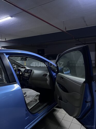 Nissan Leaf 2011, 141,623 km - 0.0 l - Bakı