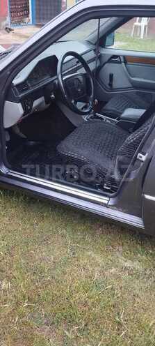 Mercedes C 220 d 1990, 350,000 km - 2.2 l - Beyləqan