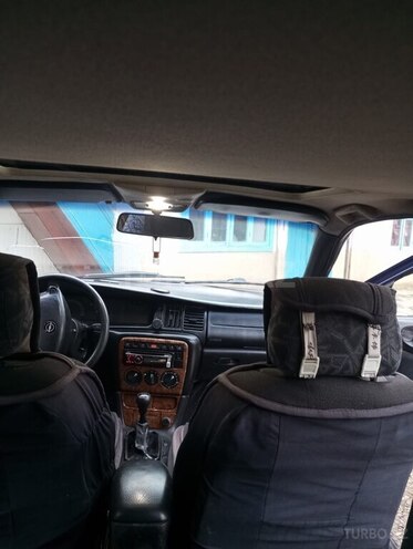 Opel Vectra 1995, 280,000 km - 2.0 l - Qusar