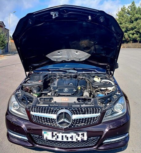 Mercedes C 250 2011, 166,000 km - 1.8 л - Şamaxı