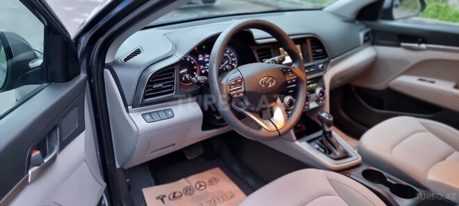 Hyundai Elantra 2018, 74,030 km - 2.0 л - Bakı
