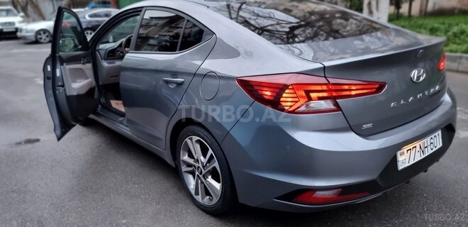 Hyundai Elantra 2018, 74,030 km - 2.0 л - Bakı