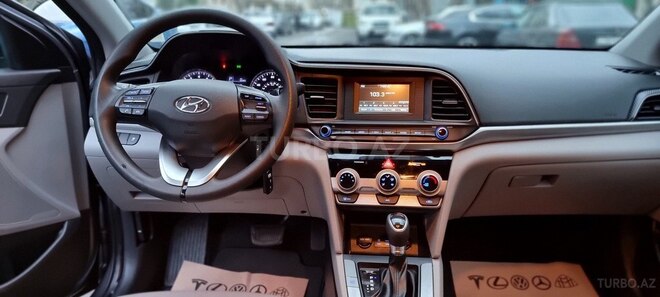 Hyundai Elantra 2018, 74,030 km - 2.0 л - Bakı