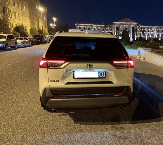Toyota RAV4 2021, 75,000 km - 2.0 л - Bakı