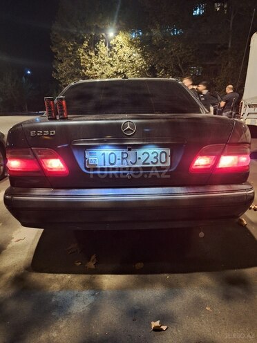Mercedes E 230 1995, 533,000 km - 2.3 l - Bərdə