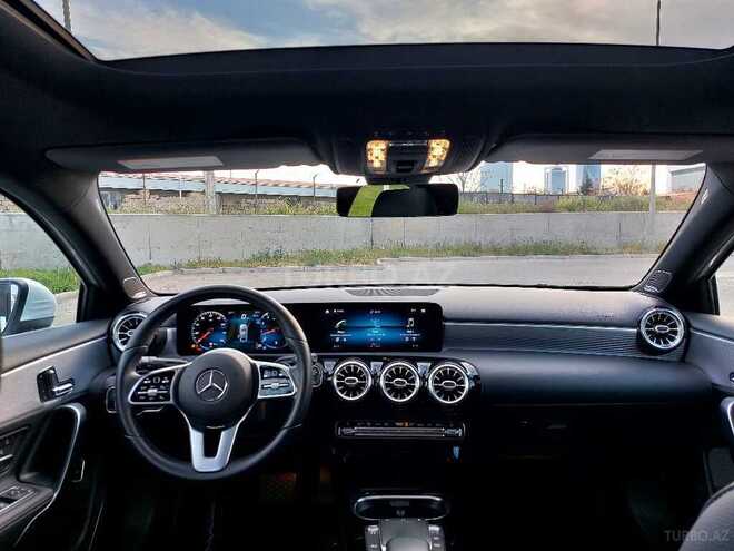 Mercedes  2020, 65,800 km - 2.0 l - Bakı