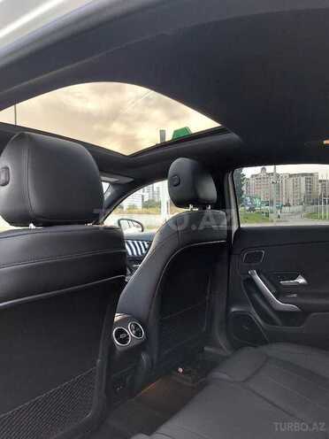 Mercedes  2020, 65,800 km - 2.0 l - Bakı