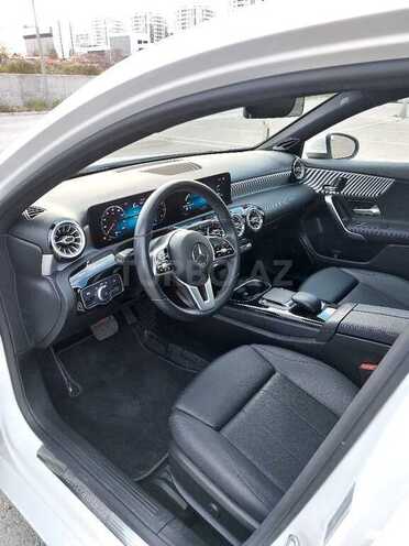 Mercedes  2020, 65,800 km - 2.0 l - Bakı