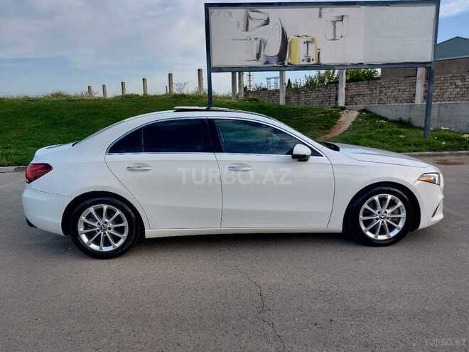 Mercedes  2020, 65,800 km - 2.0 l - Bakı
