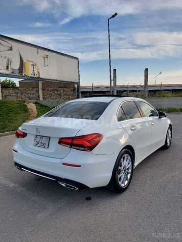 Mercedes  2020, 65,800 km - 2.0 l - Bakı