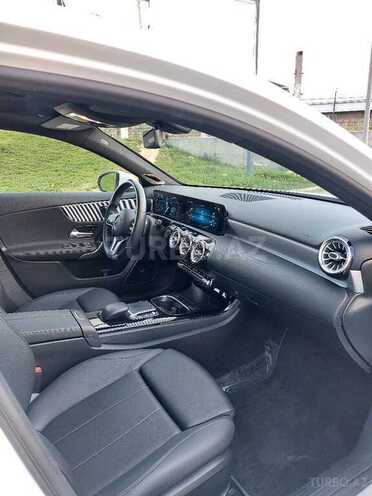 Mercedes  2020, 65,800 km - 2.0 l - Bakı