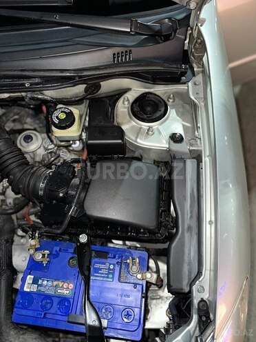 Toyota Corolla 2005, 300,500 km - 1.4 l - Bakı