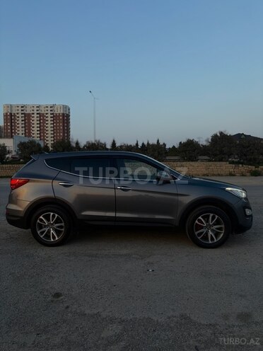 Hyundai Santa Fe-8