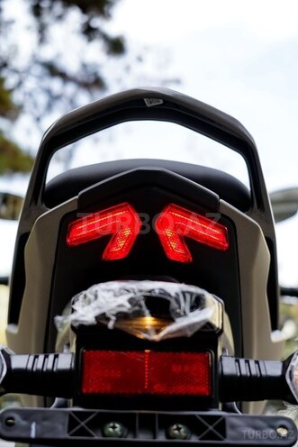 TVS Raider-11