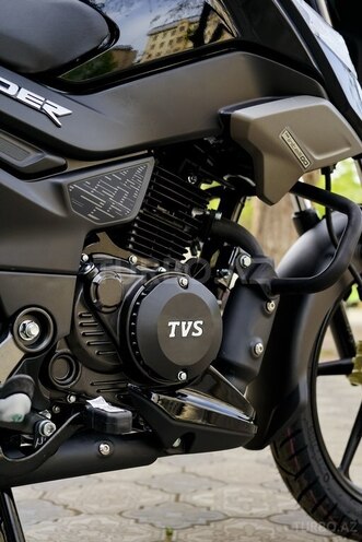 TVS Raider-16