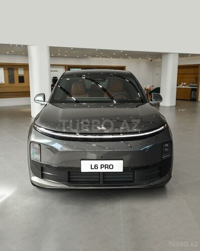 Li Auto L6-1