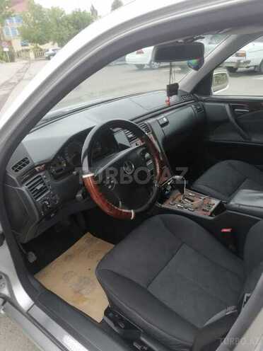 Mercedes E 220 d 1999, 999,999 km - 2.2 л - Saatlı