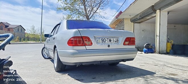 Mercedes E 220 d 1996, 320,000 km - 2.2 l - Bakı