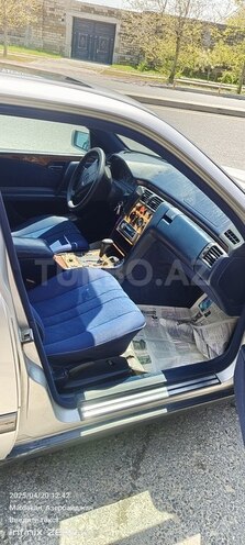 Mercedes E 220 d 1996, 320,000 km - 2.2 l - Bakı