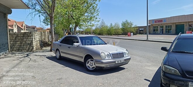 Mercedes E 220 d 1996, 320,000 km - 2.2 l - Bakı