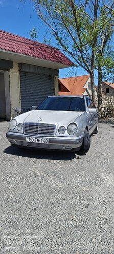 Mercedes E 220 d 1996, 320,000 km - 2.2 l - Bakı